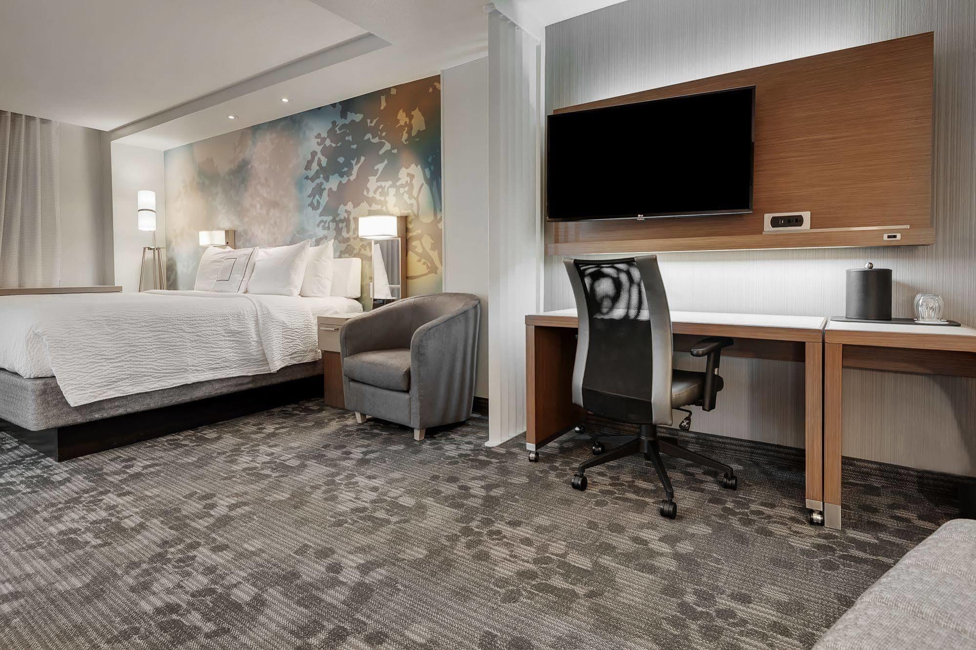 Courtyard By Marriott Ardmore Exterior photo